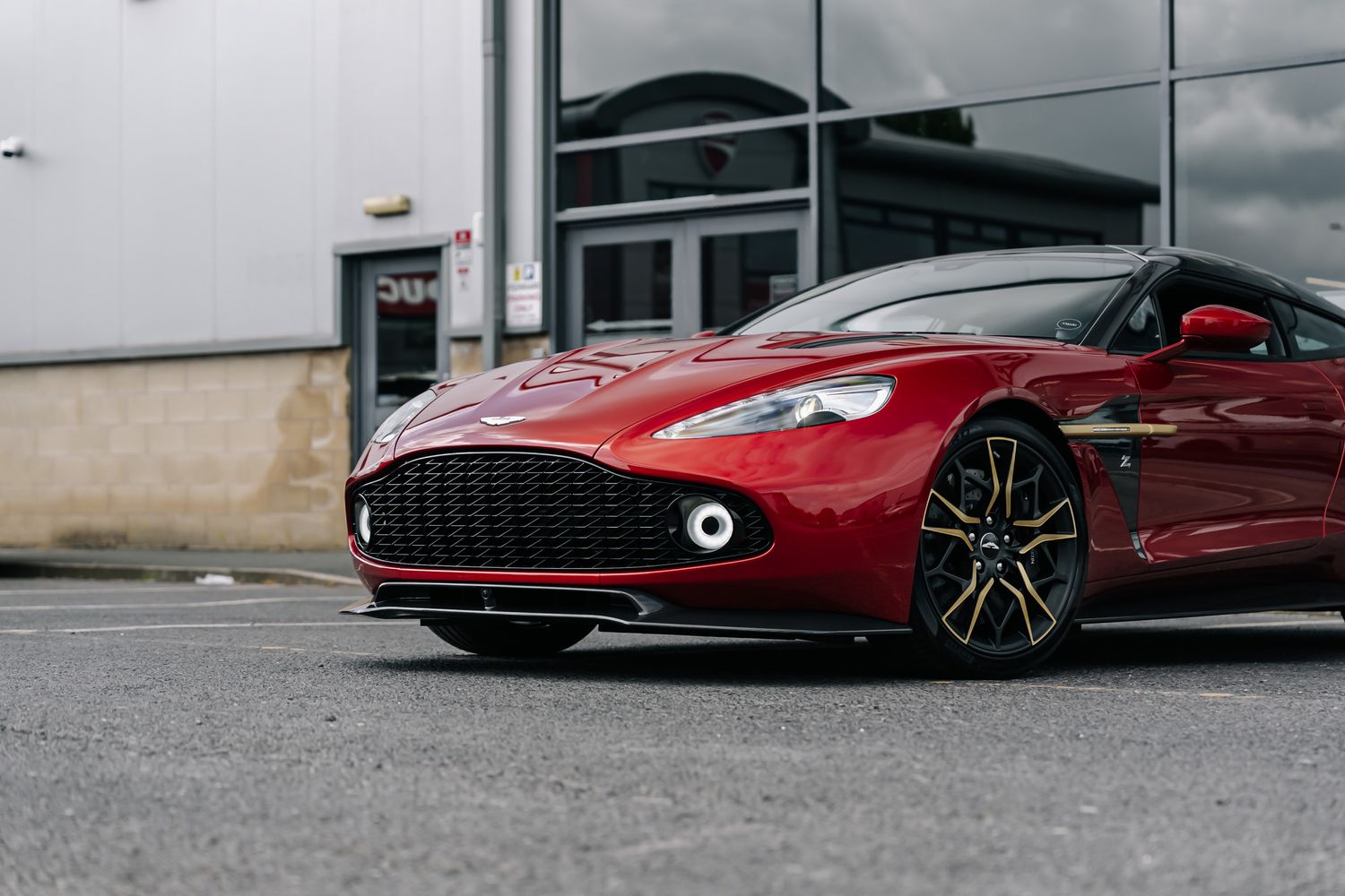 Aston Martin Vanquish Zagato Shooting Brake V12