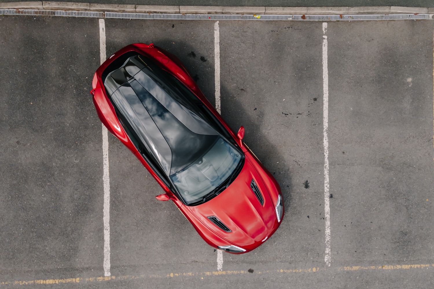 Aston Martin Vanquish Zagato Shooting Brake V12