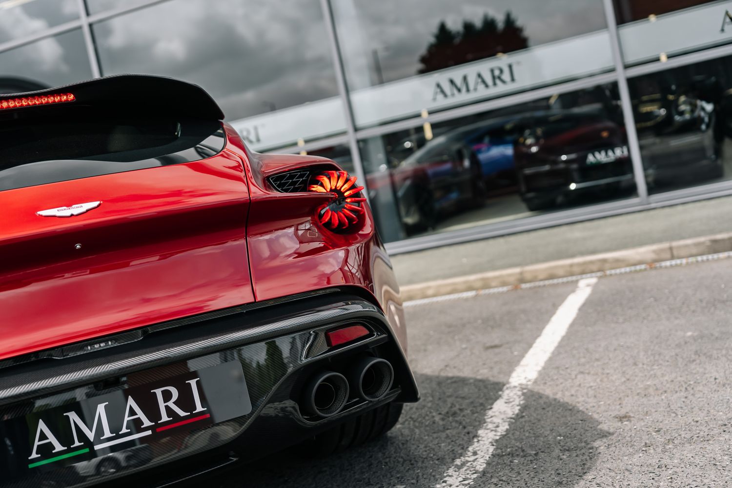Aston Martin Vanquish Zagato Shooting Brake V12