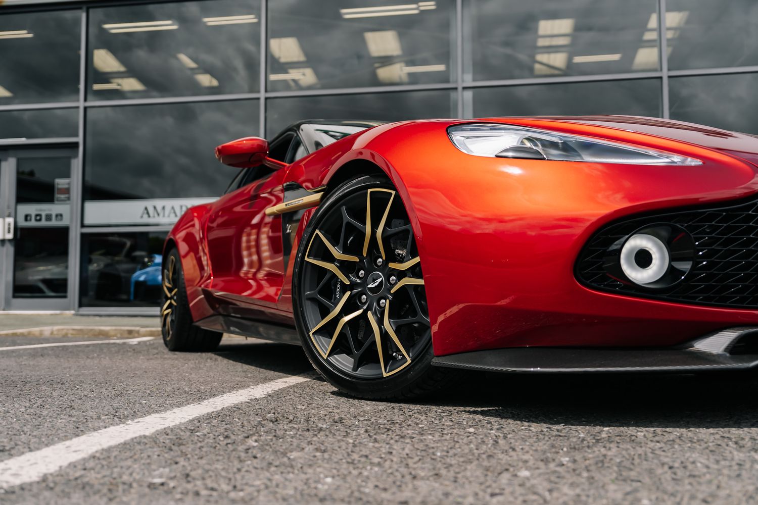 Aston Martin Vanquish Zagato Shooting Brake V12