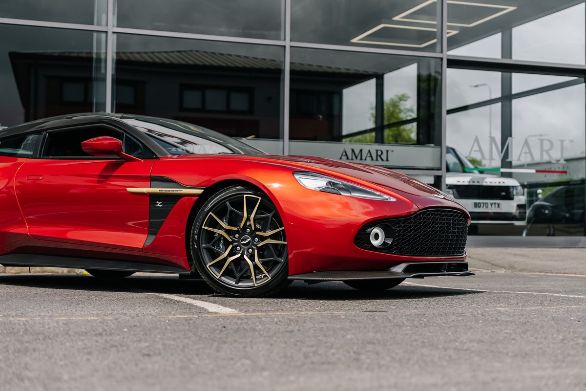 Aston Martin Vanquish Zagato Shooting Brake V12