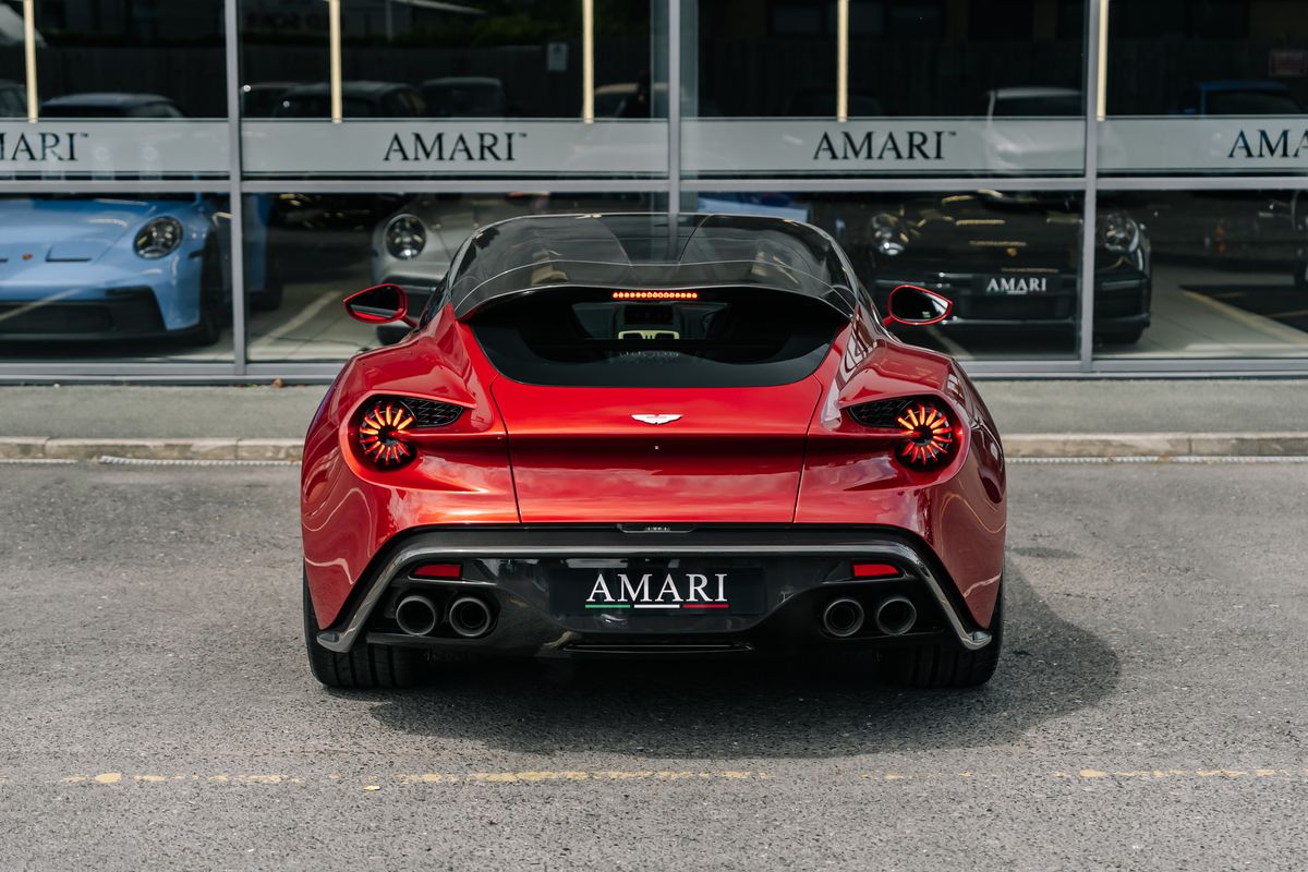 Aston Martin Vanquish Zagato Shooting Brake V12