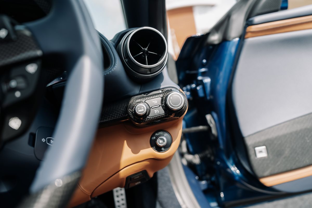 Ferrari 812 GTS