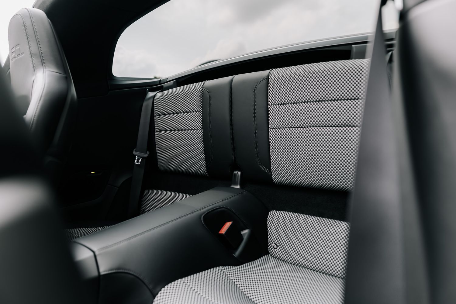 Porsche 911 992 Targa GTS 'Porsche Design 50th Anniversary Edition'