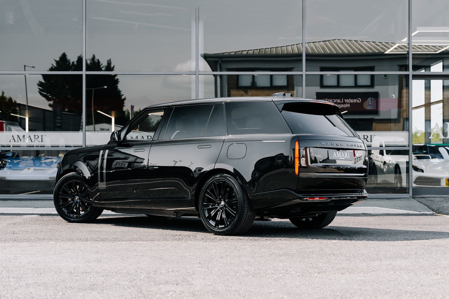 Land Rover Range Rover First Edition PHEV