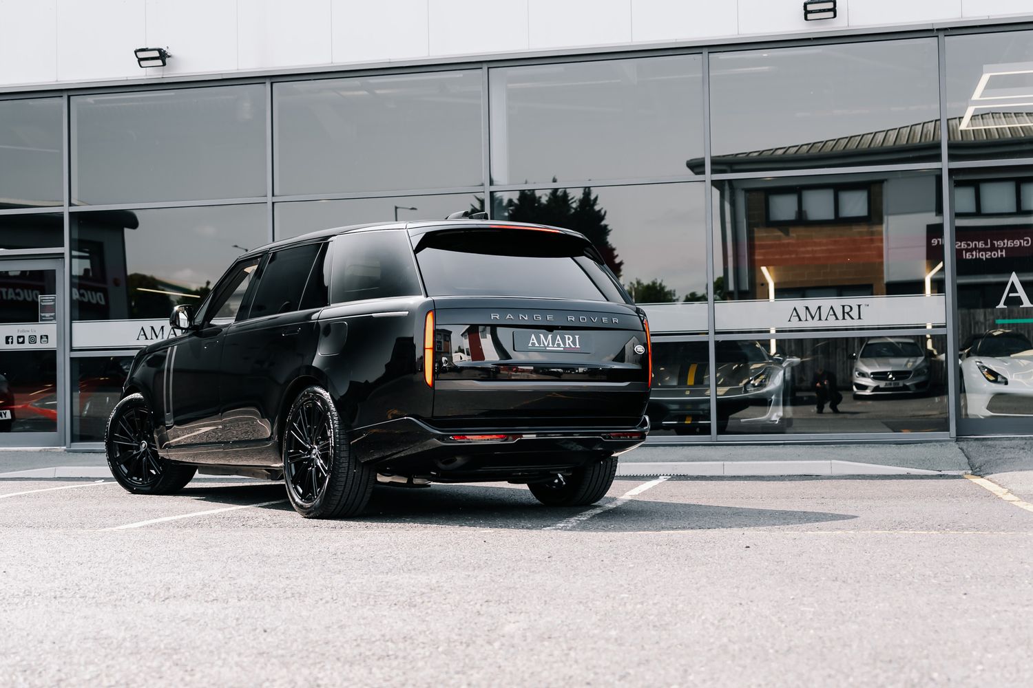 Land Rover Range Rover First Edition PHEV