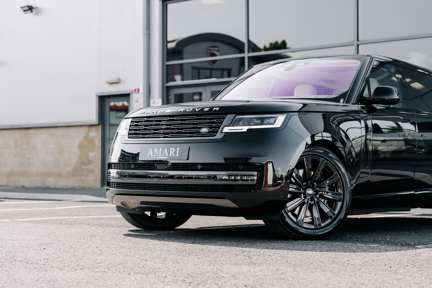 Land Rover Range Rover First Edition PHEV
