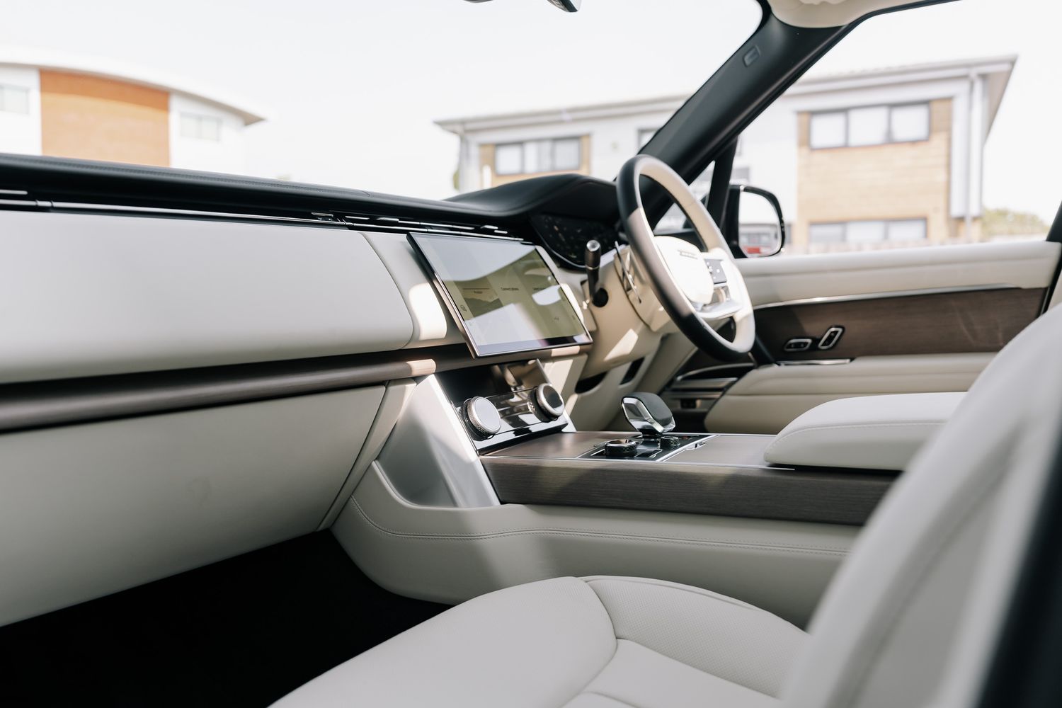 Land Rover Range Rover First Edition PHEV