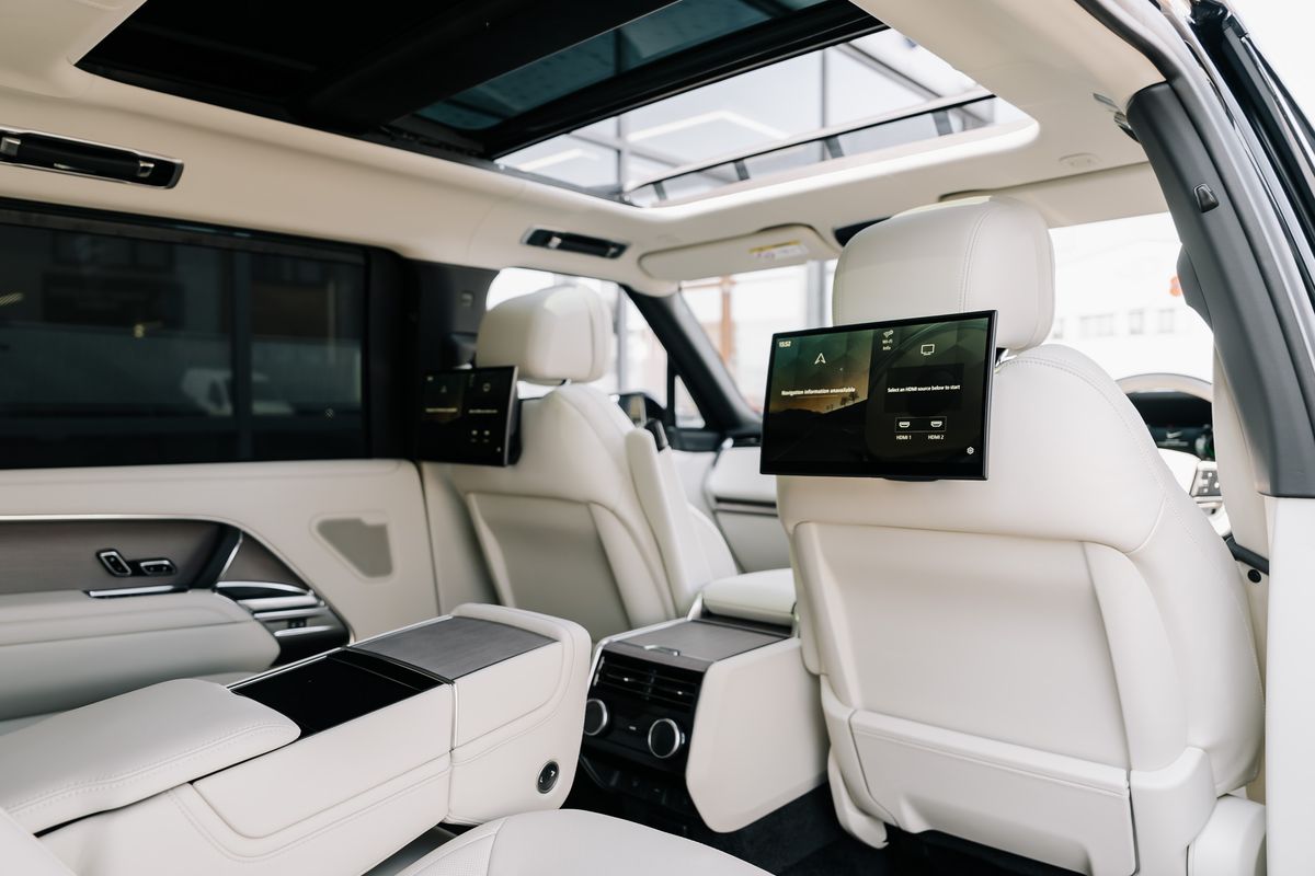 Land Rover Range Rover First Edition PHEV