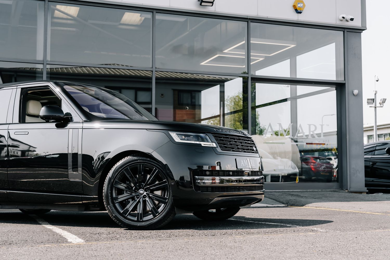 Land Rover Range Rover First Edition PHEV