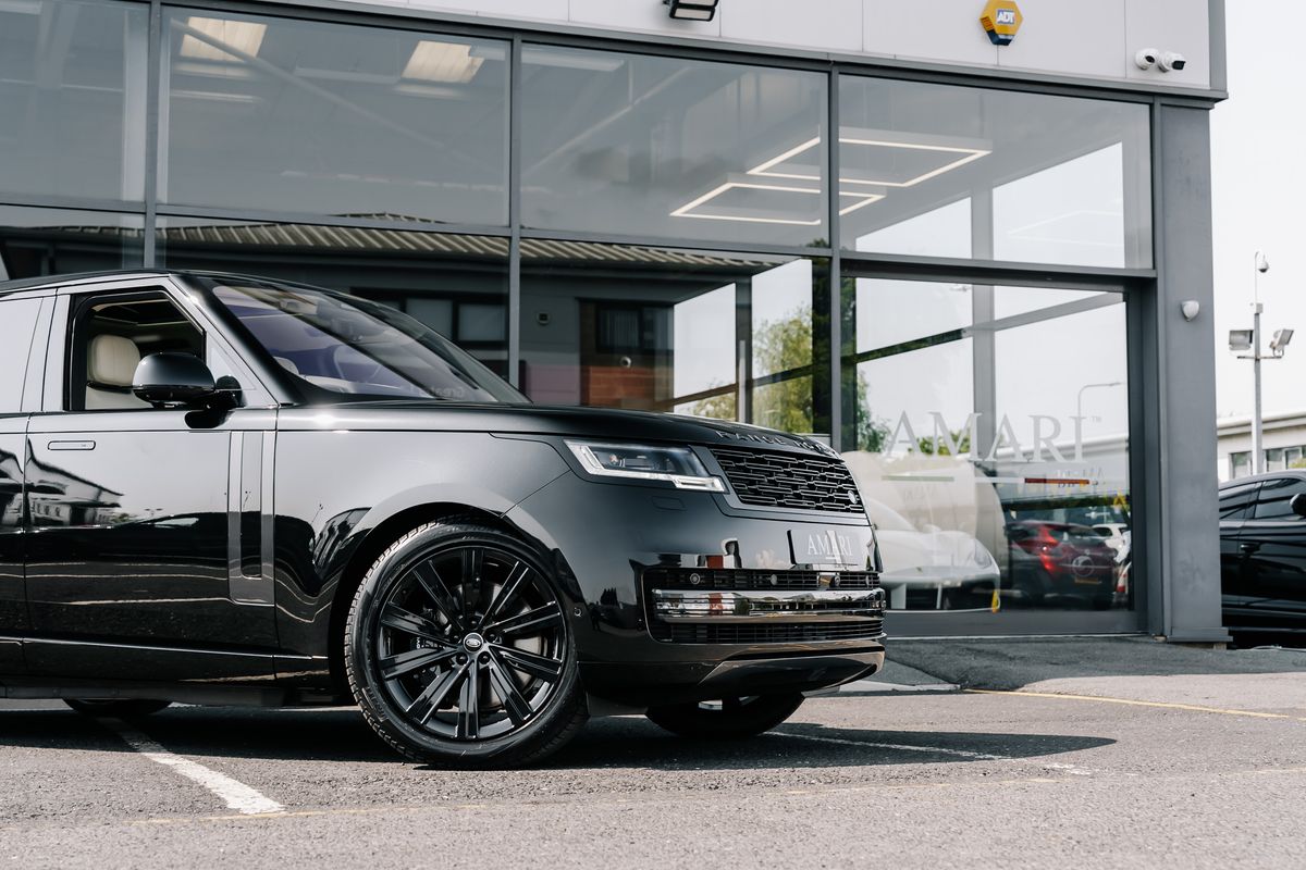 Land Rover Range Rover First Edition PHEV