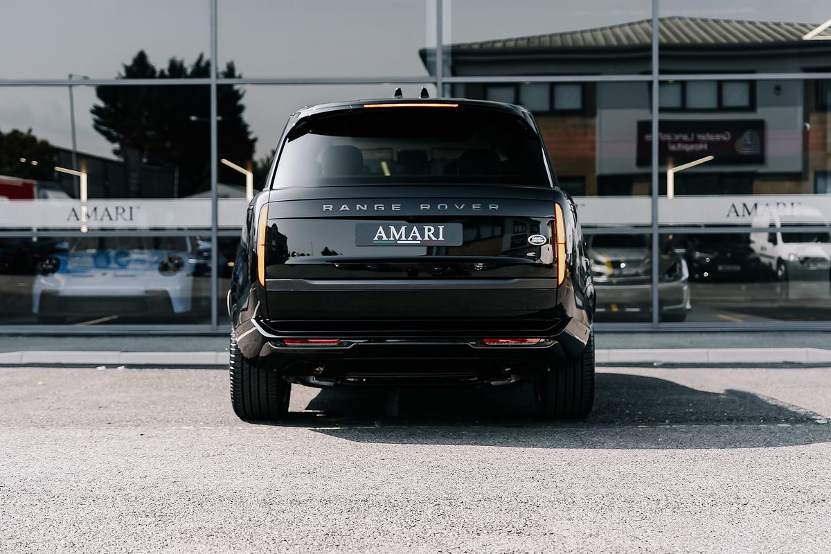 Land Rover Range Rover First Edition PHEV