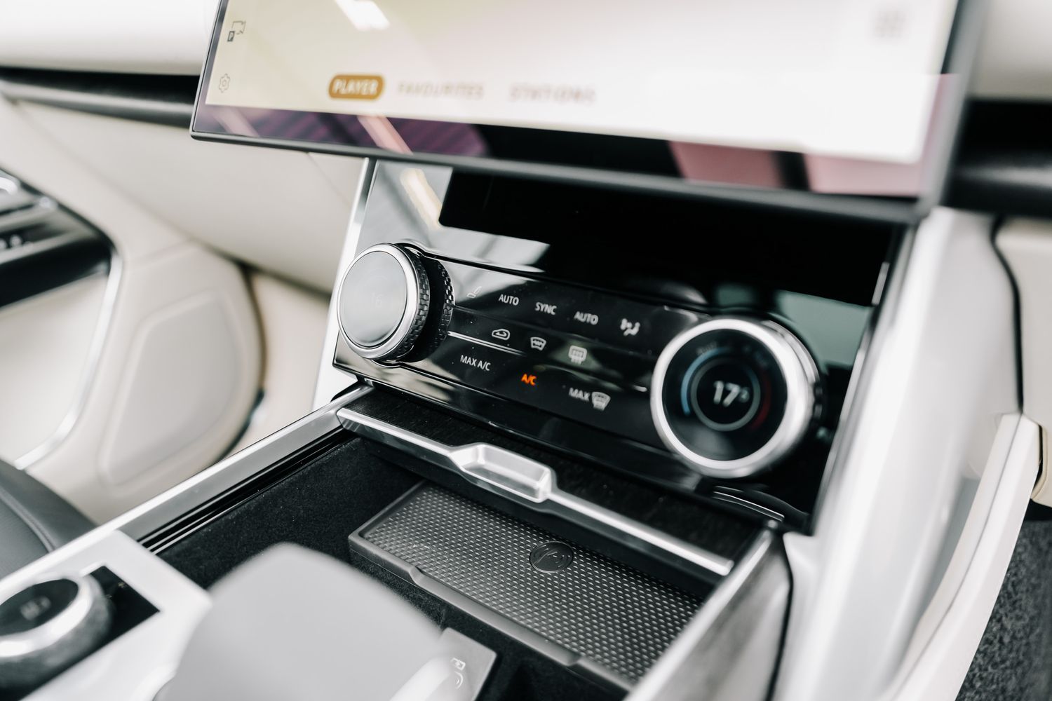 Land Rover Range Rover Autobiography P400 MHEV