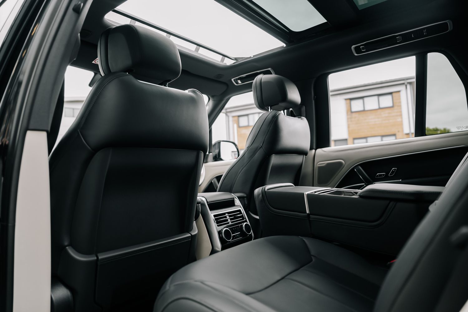 Land Rover Range Rover Autobiography P400 MHEV