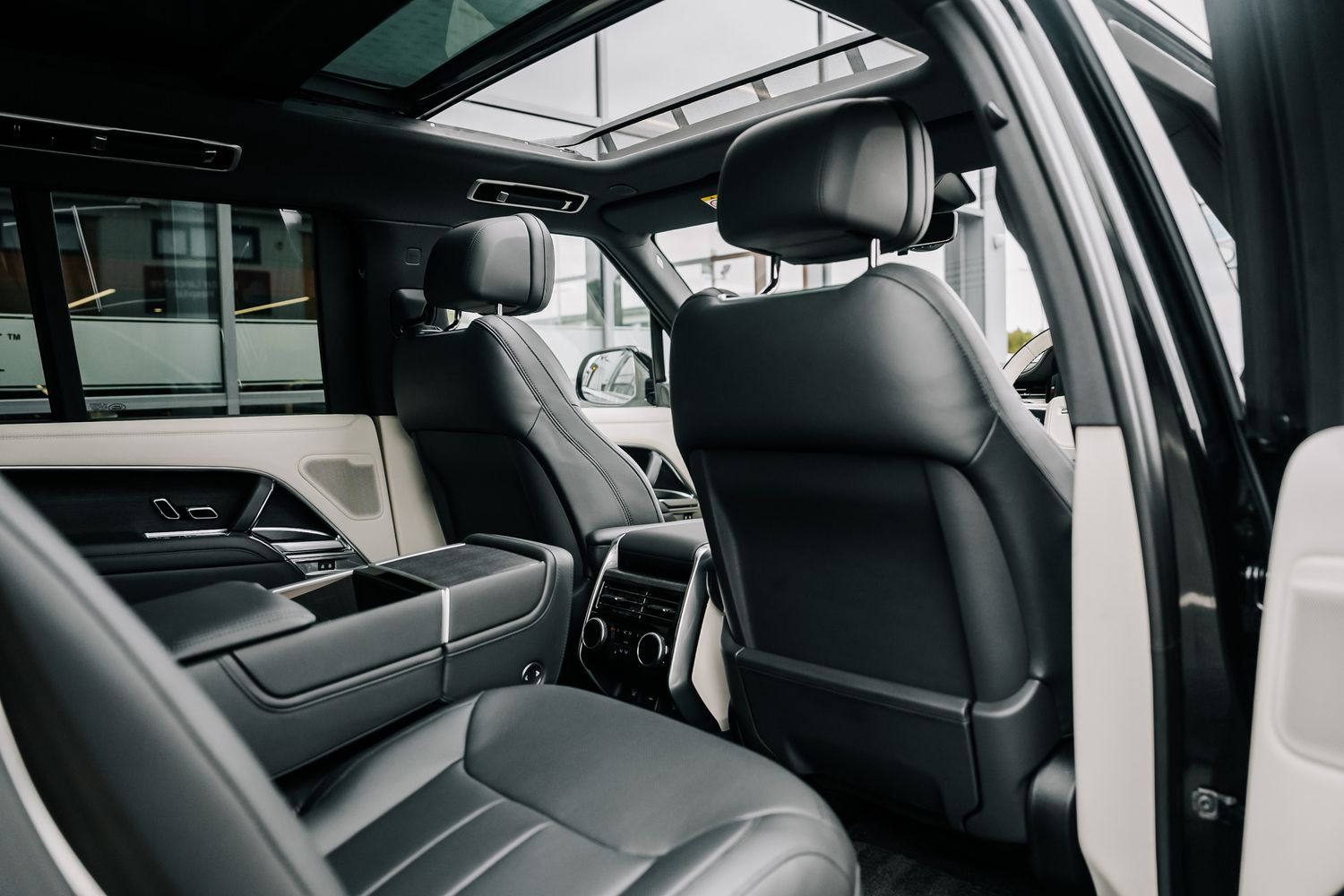 Land Rover Range Rover Autobiography P400 MHEV