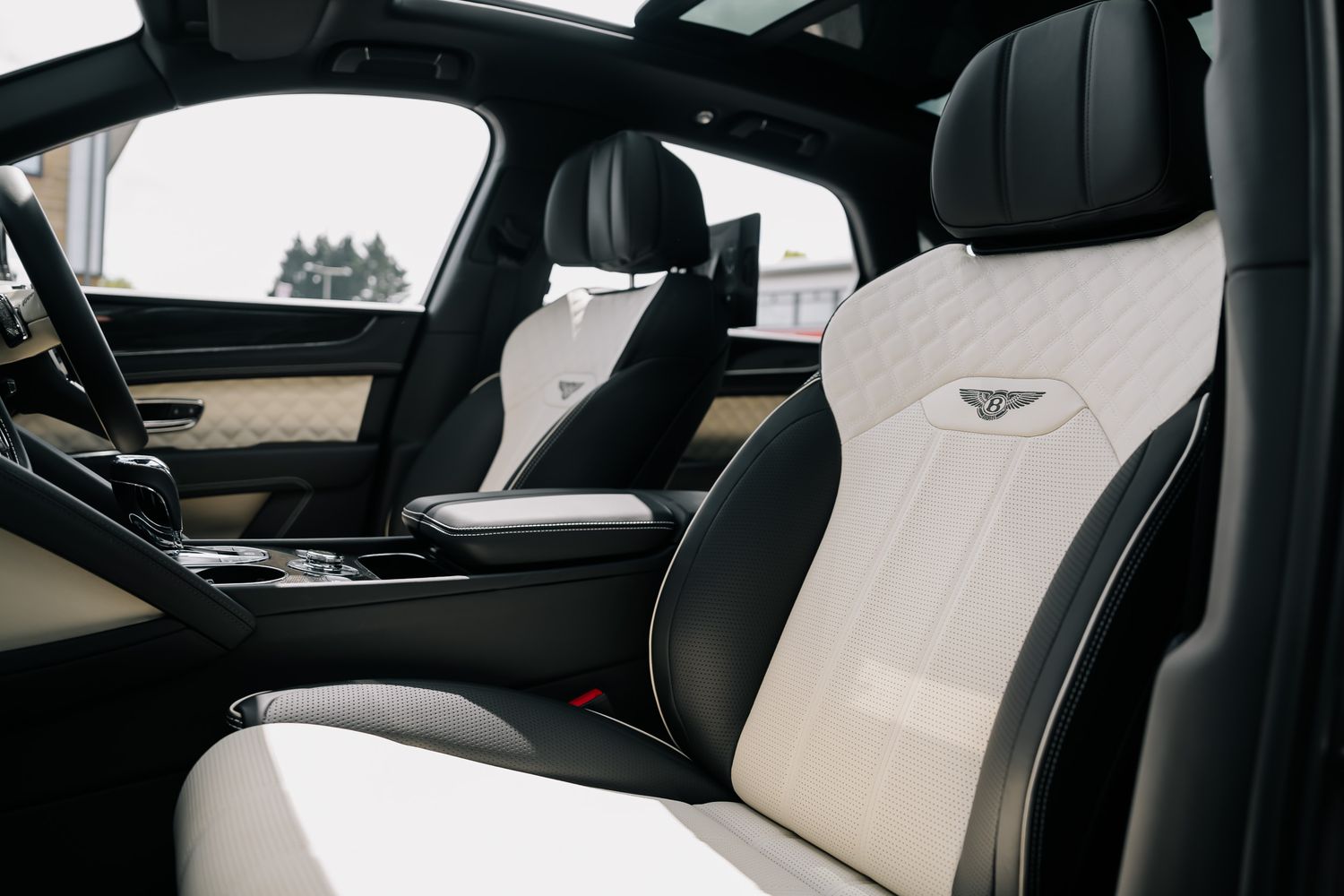 Bentley Bentayga Hybrid V6