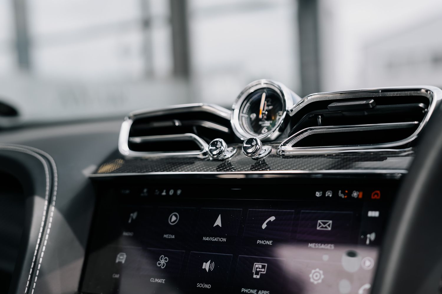 Bentley Bentayga Hybrid V6