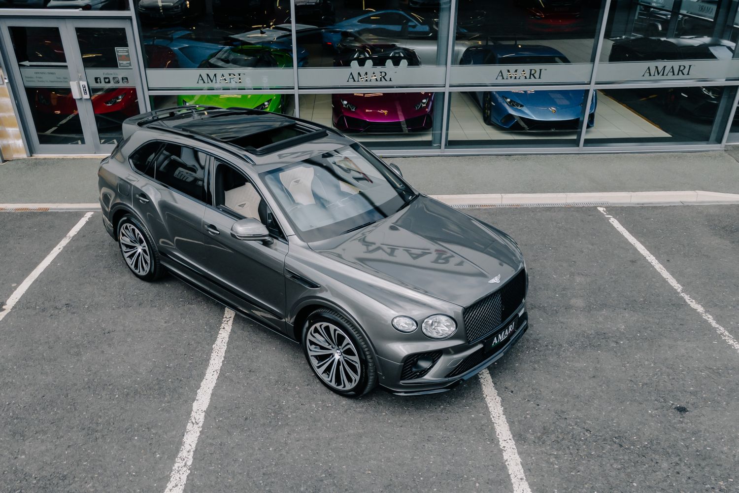 Bentley Bentayga Hybrid V6