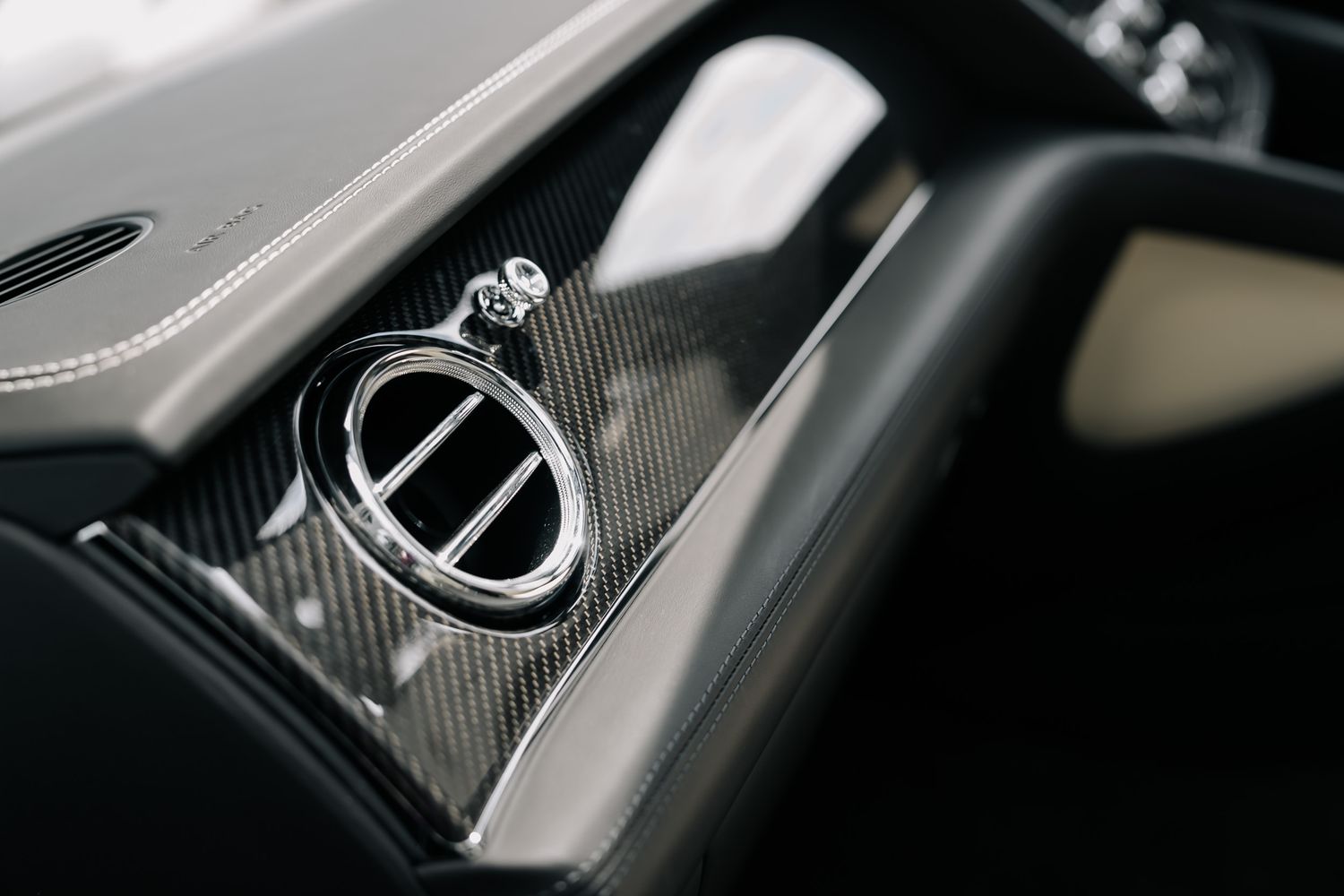 Bentley Bentayga Hybrid V6