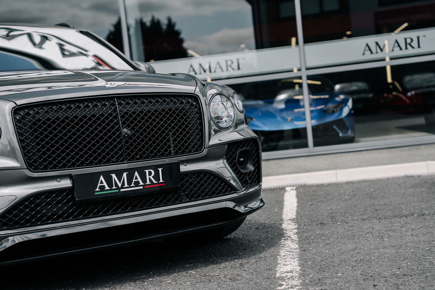 Bentley Bentayga Hybrid V6