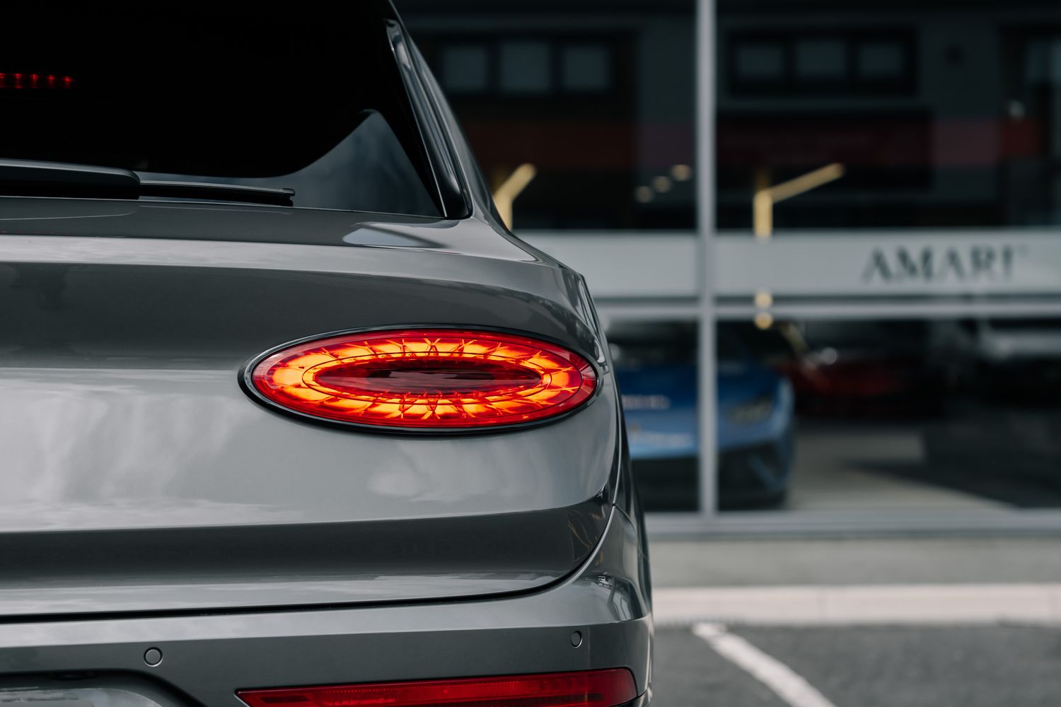 Bentley Bentayga Hybrid V6