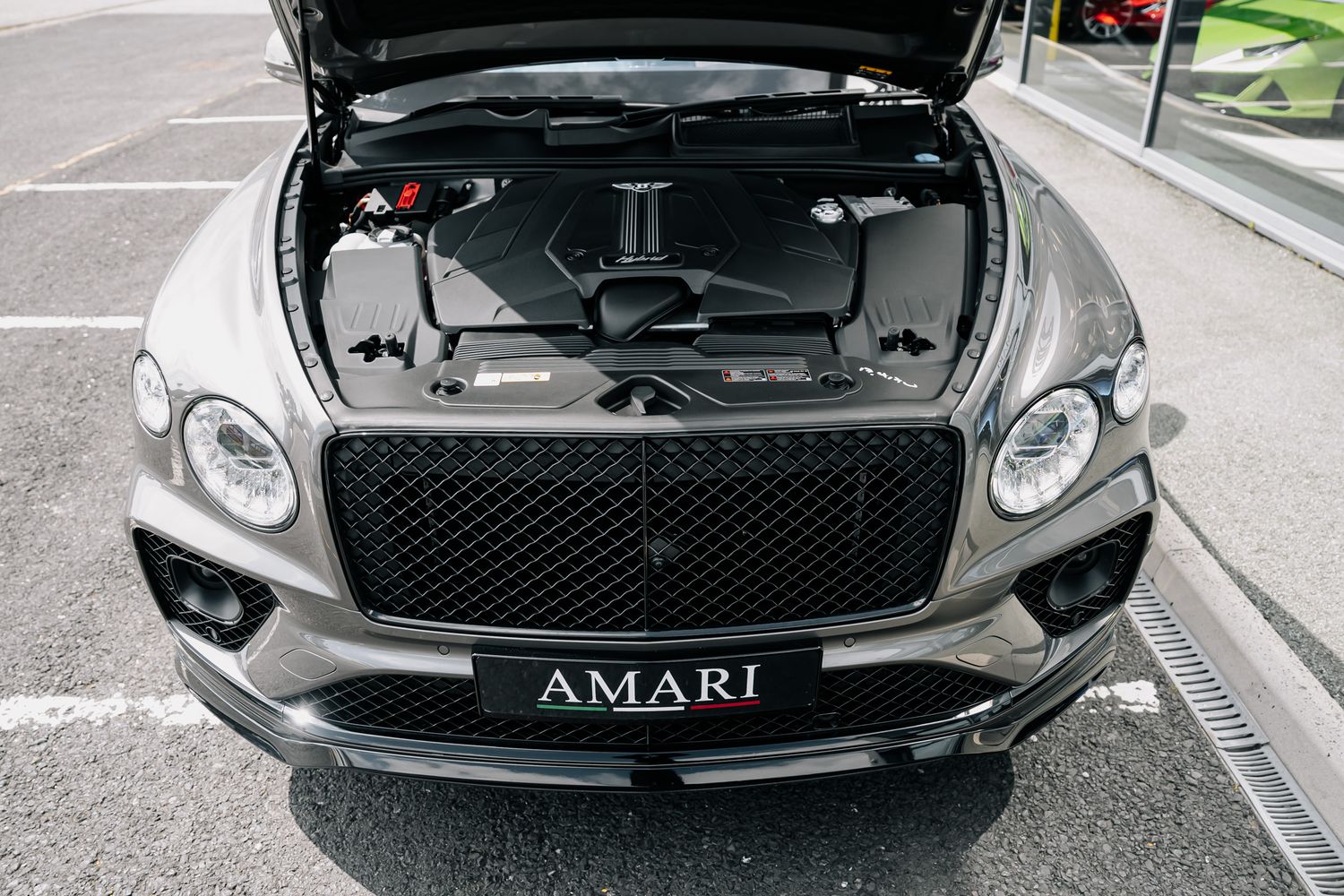 Bentley Bentayga Hybrid V6