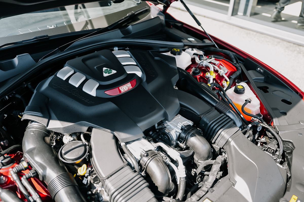 ALFA ROMEO GIULIA GTAM Bi-Turbo Auto