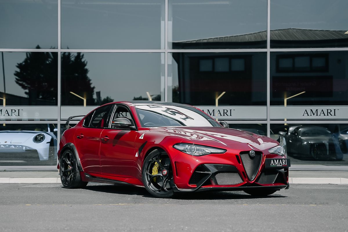 ALFA ROMEO GIULIA GTAM Bi-Turbo Auto
