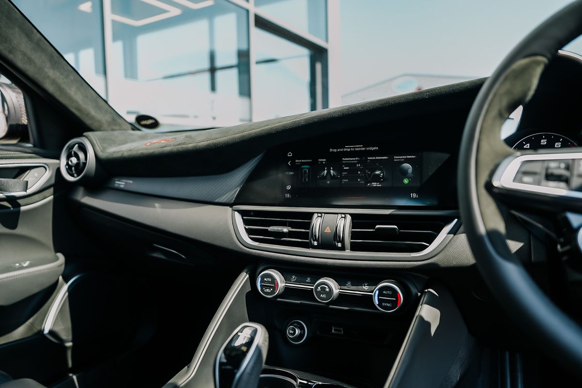 ALFA ROMEO GIULIA GTAM Bi-Turbo Auto