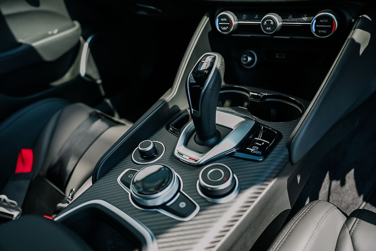 ALFA ROMEO GIULIA GTAM Bi-Turbo Auto