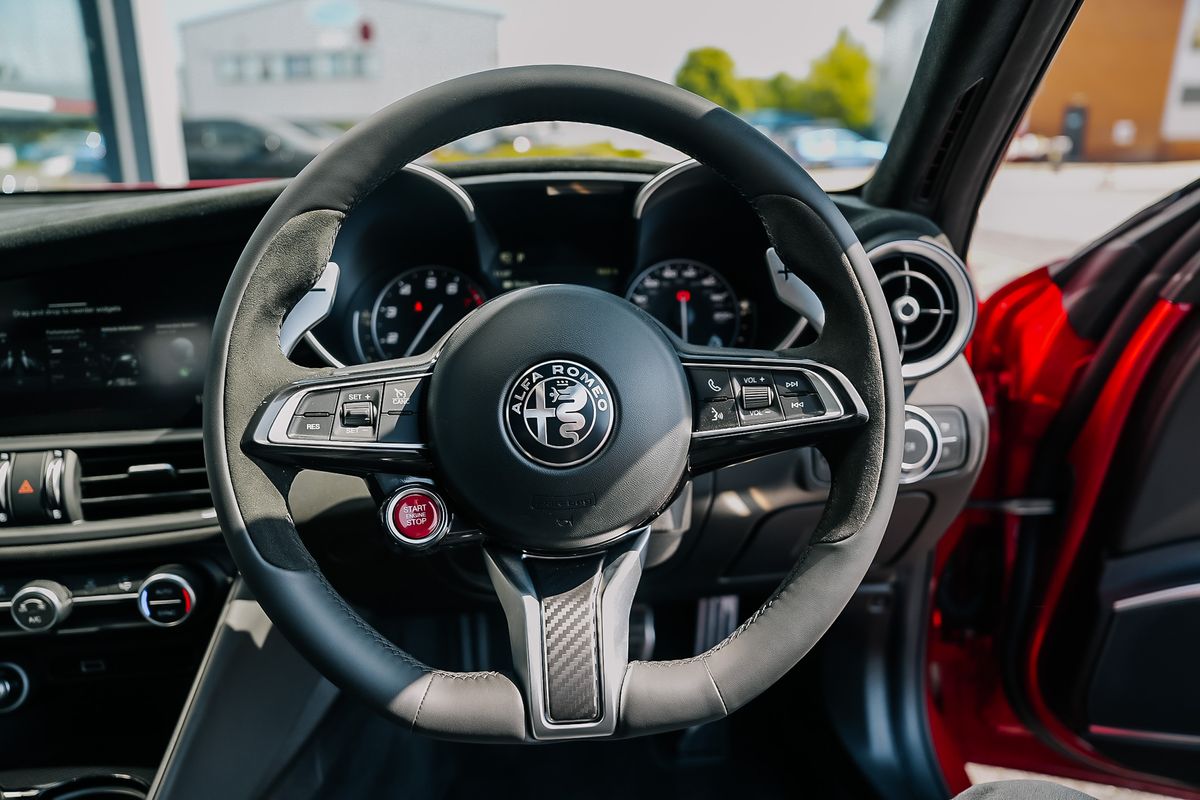 ALFA ROMEO GIULIA GTAM Bi-Turbo Auto