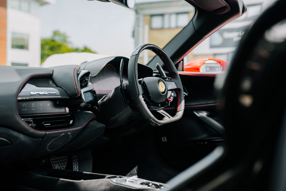 Ferrari SF90 Spider