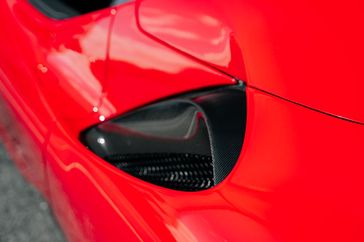 Ferrari SF90 Spider