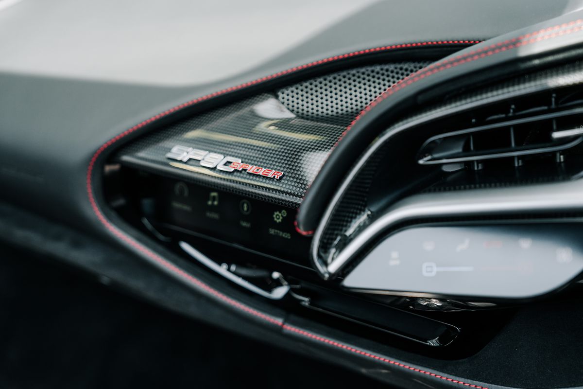 Ferrari SF90 Spider