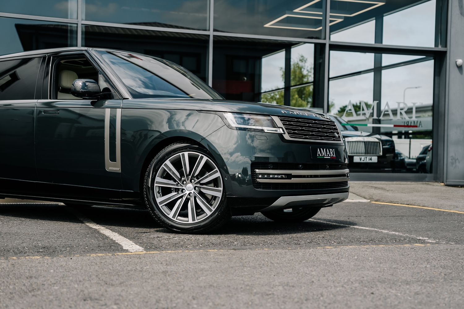 Land Rover Range Rover Autobiography LWB D350 MHEV