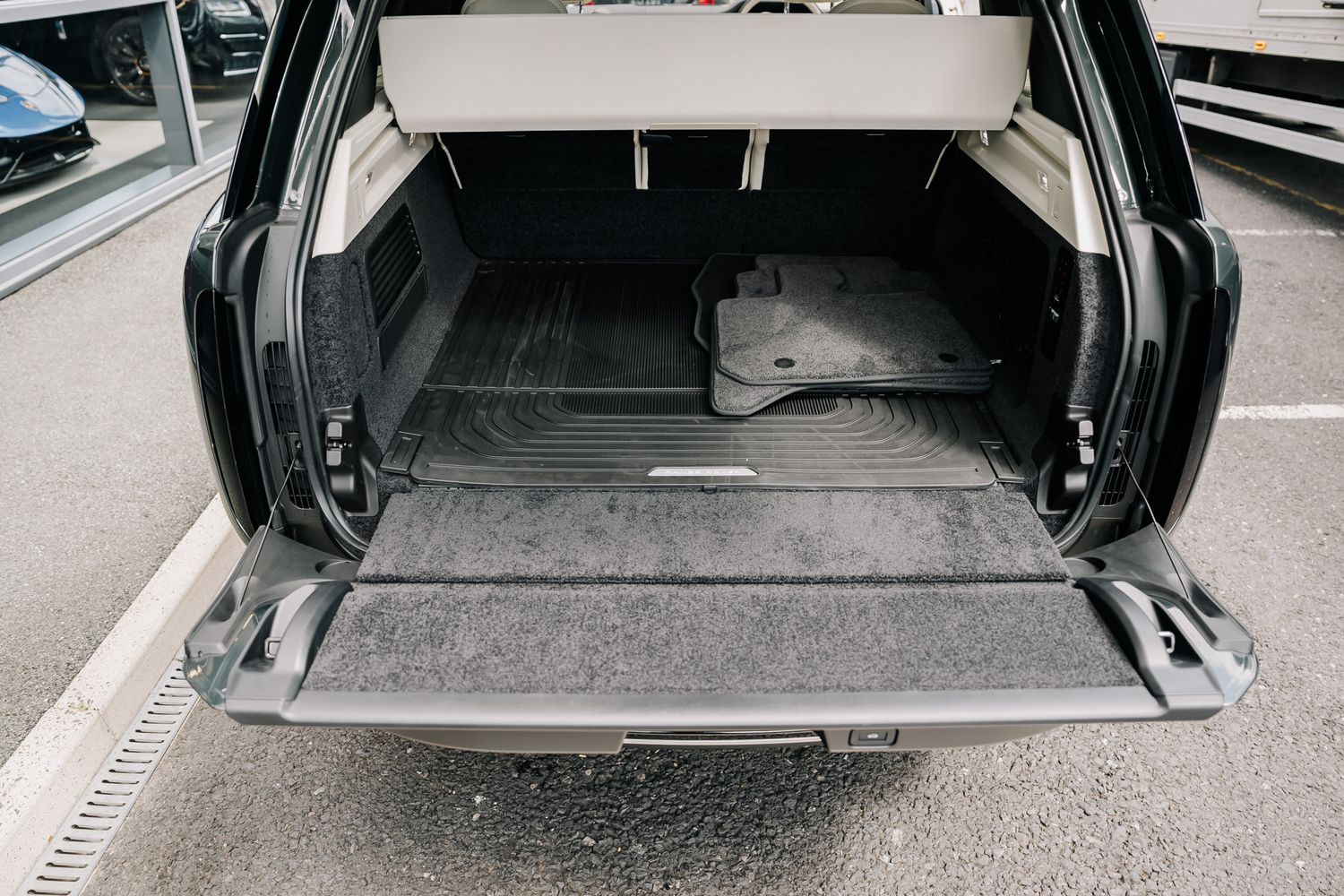 Land Rover Range Rover Autobiography LWB D350 MHEV