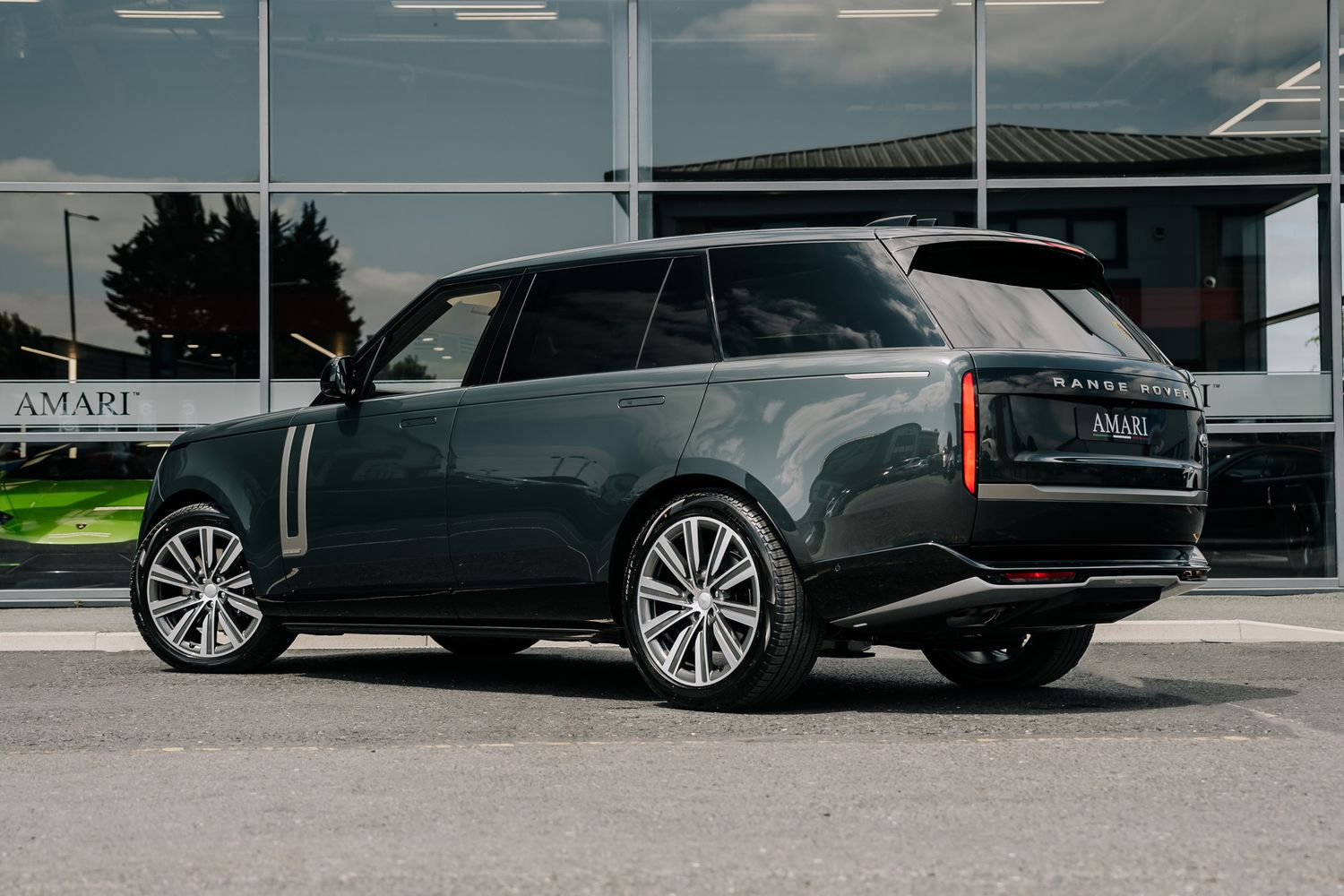 Land Rover Range Rover Autobiography LWB D350 MHEV