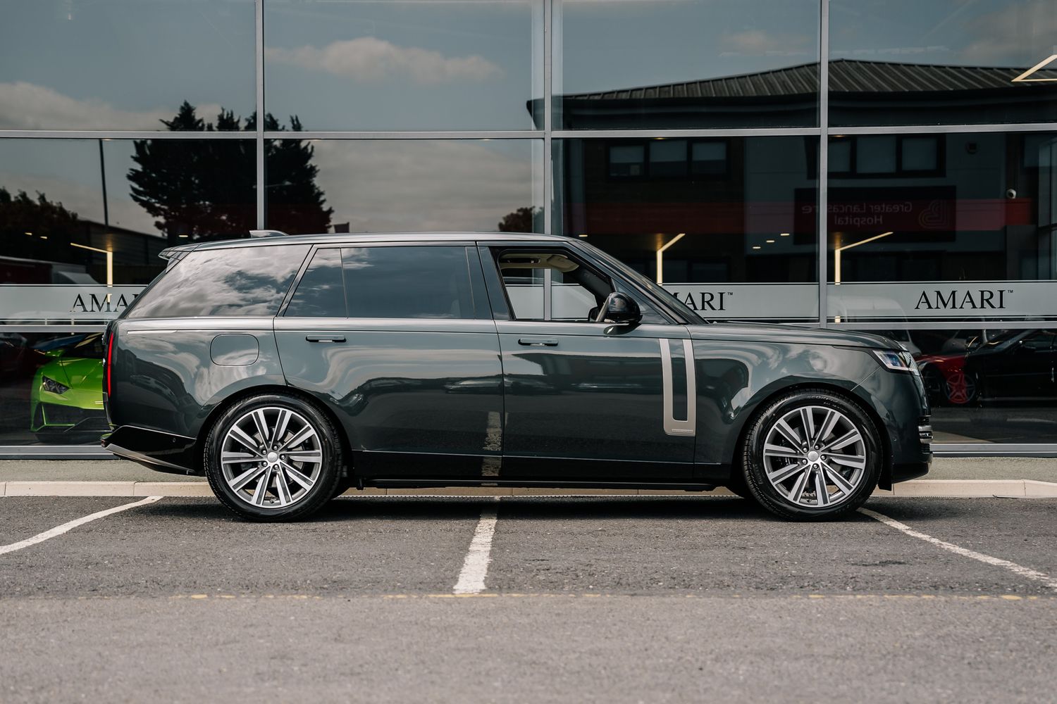 Land Rover Range Rover Autobiography LWB D350 MHEV