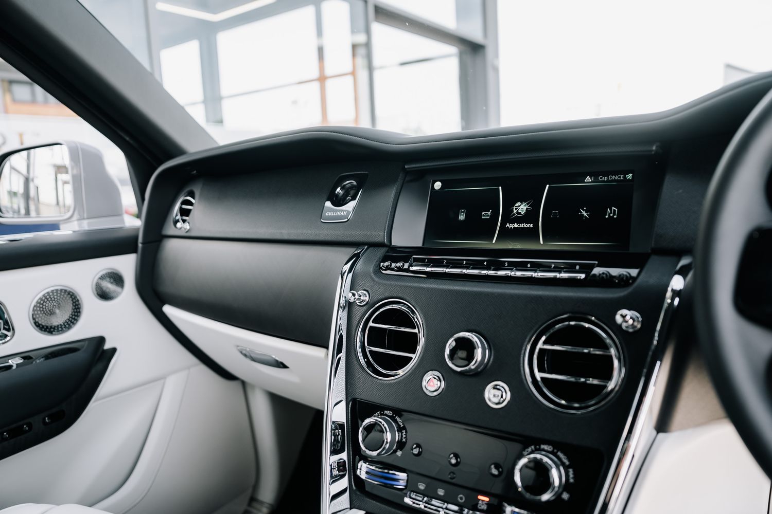 Rolls Royce Cullinan V12