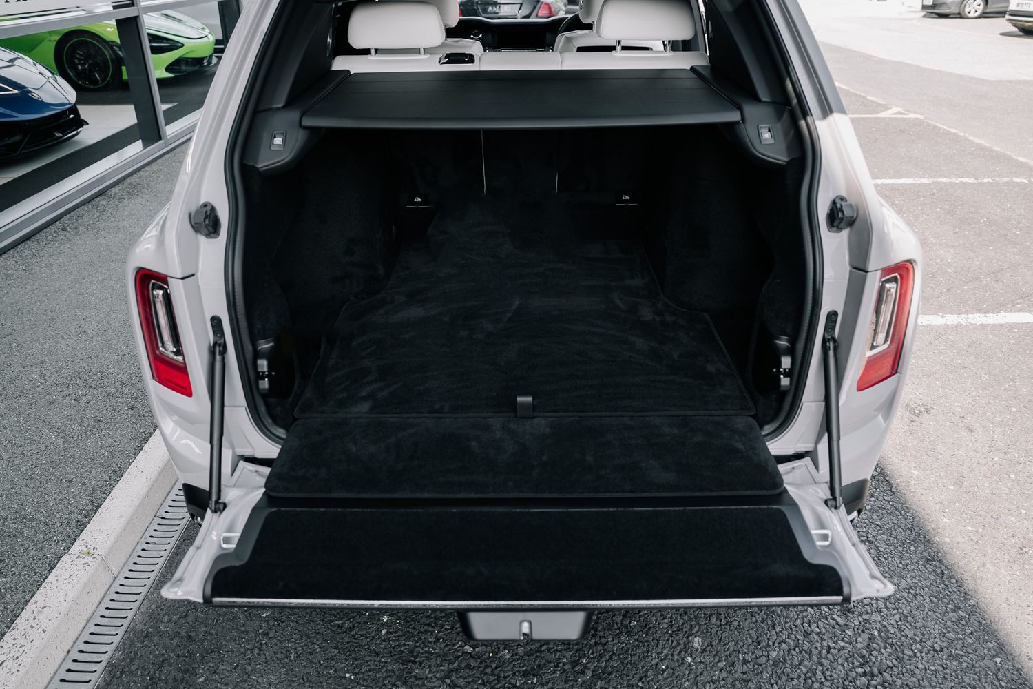 Rolls Royce Cullinan V12
