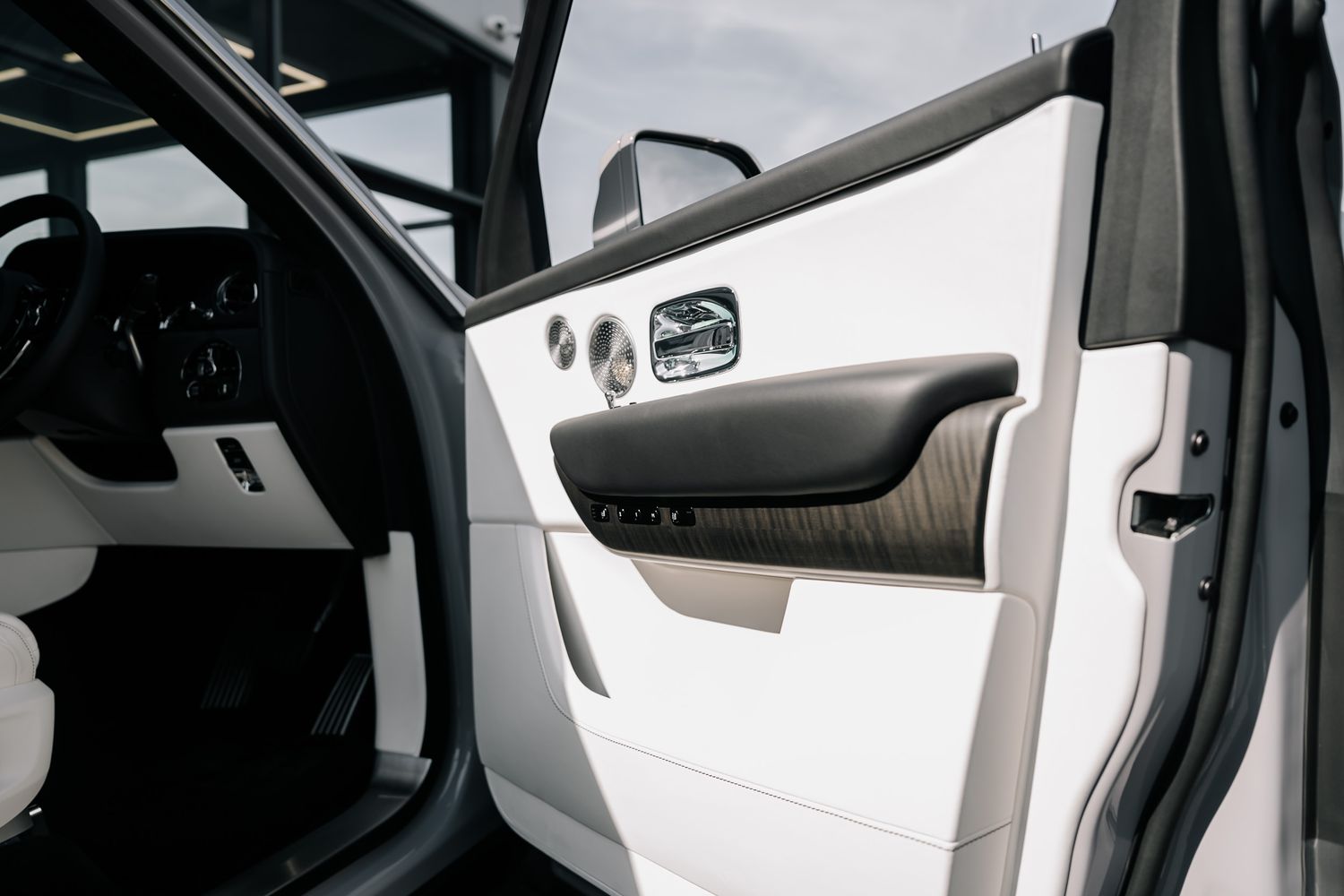 Rolls Royce Cullinan V12