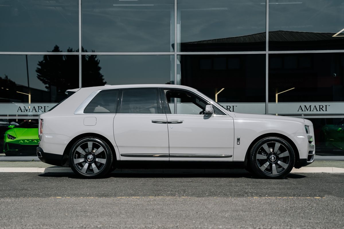Rolls Royce Cullinan V12