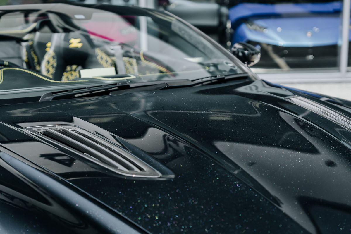 Aston Martin Vanquish Zagato Volante