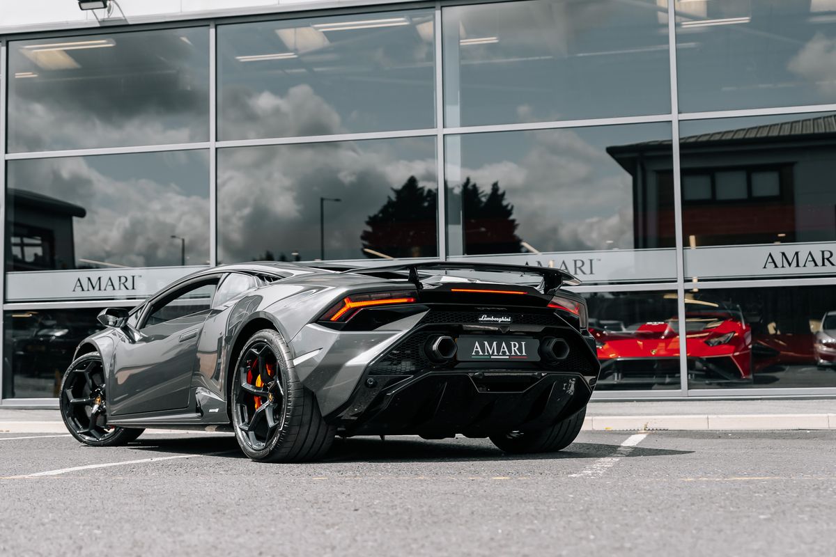Lamborghini Huracan LP640-2 Tecnica