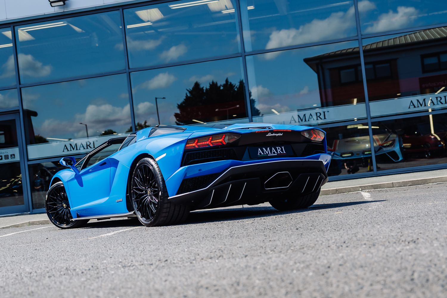 Lamborghini Aventador S Roadster LP 740-4