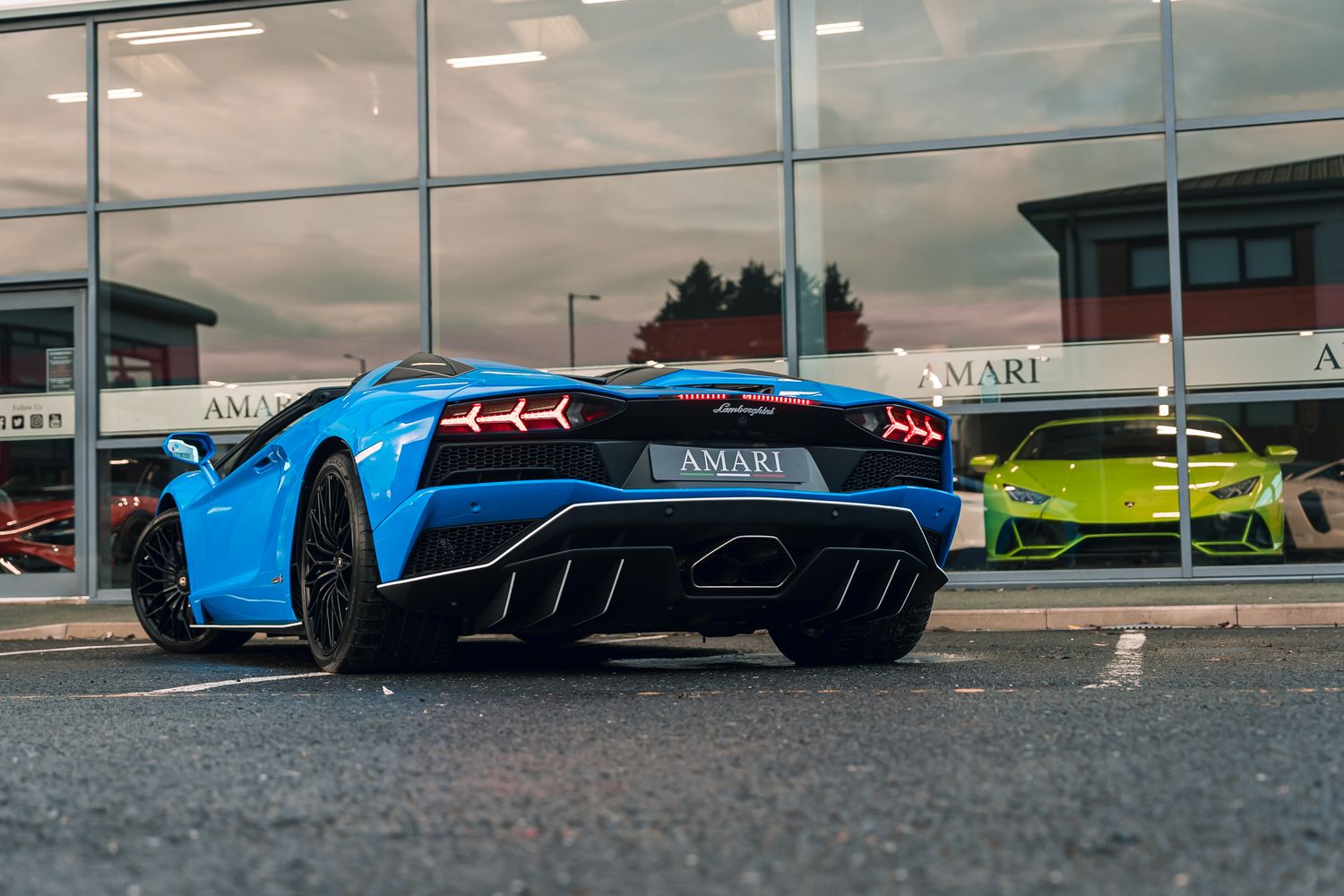 Lamborghini Aventador S Roadster LP 740-4