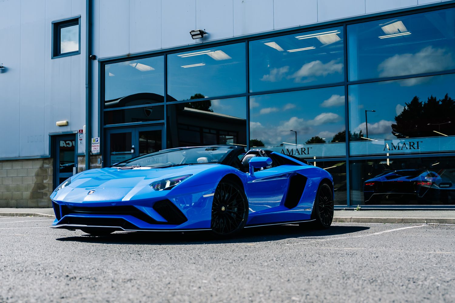 Lamborghini Aventador S Roadster LP 740-4