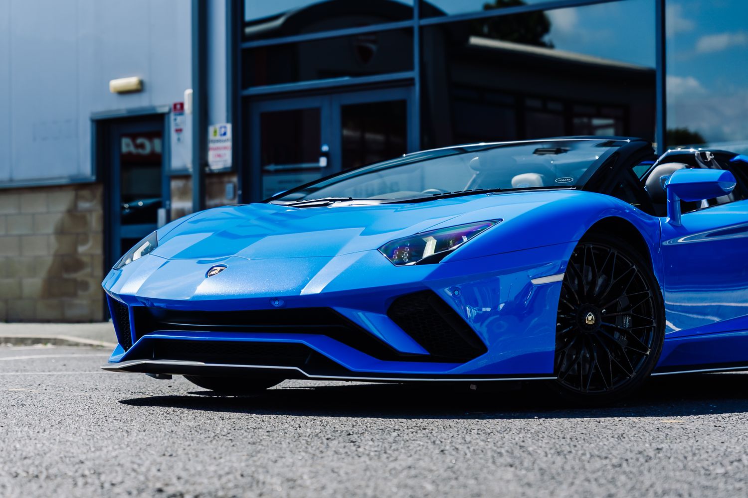 Lamborghini Aventador S Roadster LP 740-4