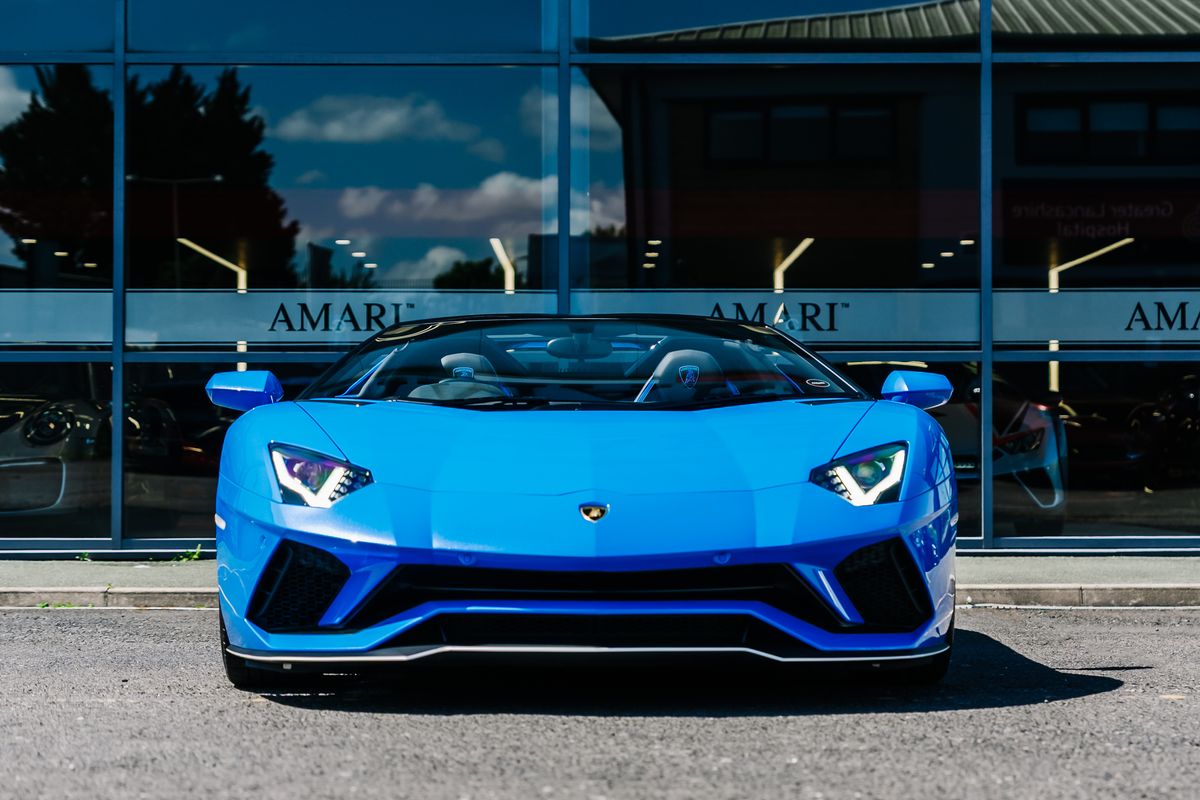 Lamborghini Aventador S Roadster LP 740-4