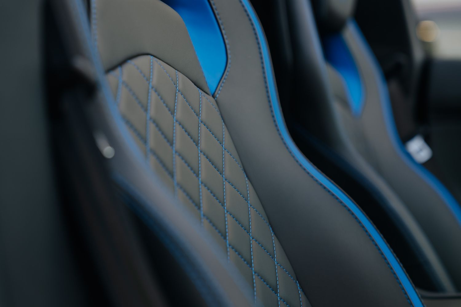 Lamborghini Aventador S Roadster LP 740-4